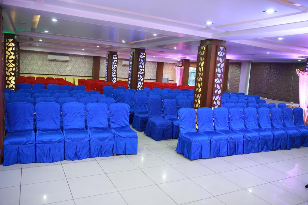 Oyo 13494 Hotel Nakshatra Inn Hyderabad Esterno foto