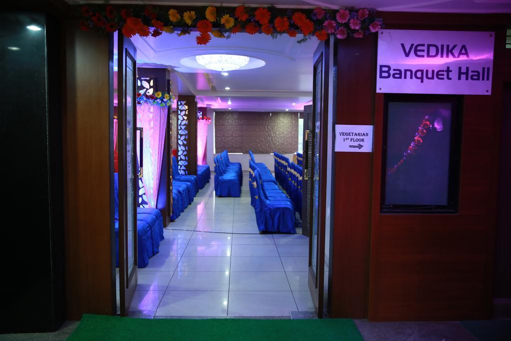 Oyo 13494 Hotel Nakshatra Inn Hyderabad Esterno foto