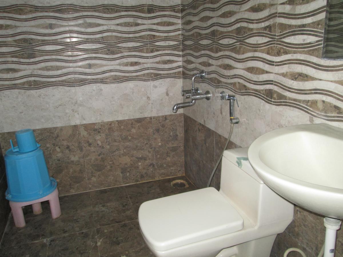 Oyo 13494 Hotel Nakshatra Inn Hyderabad Esterno foto