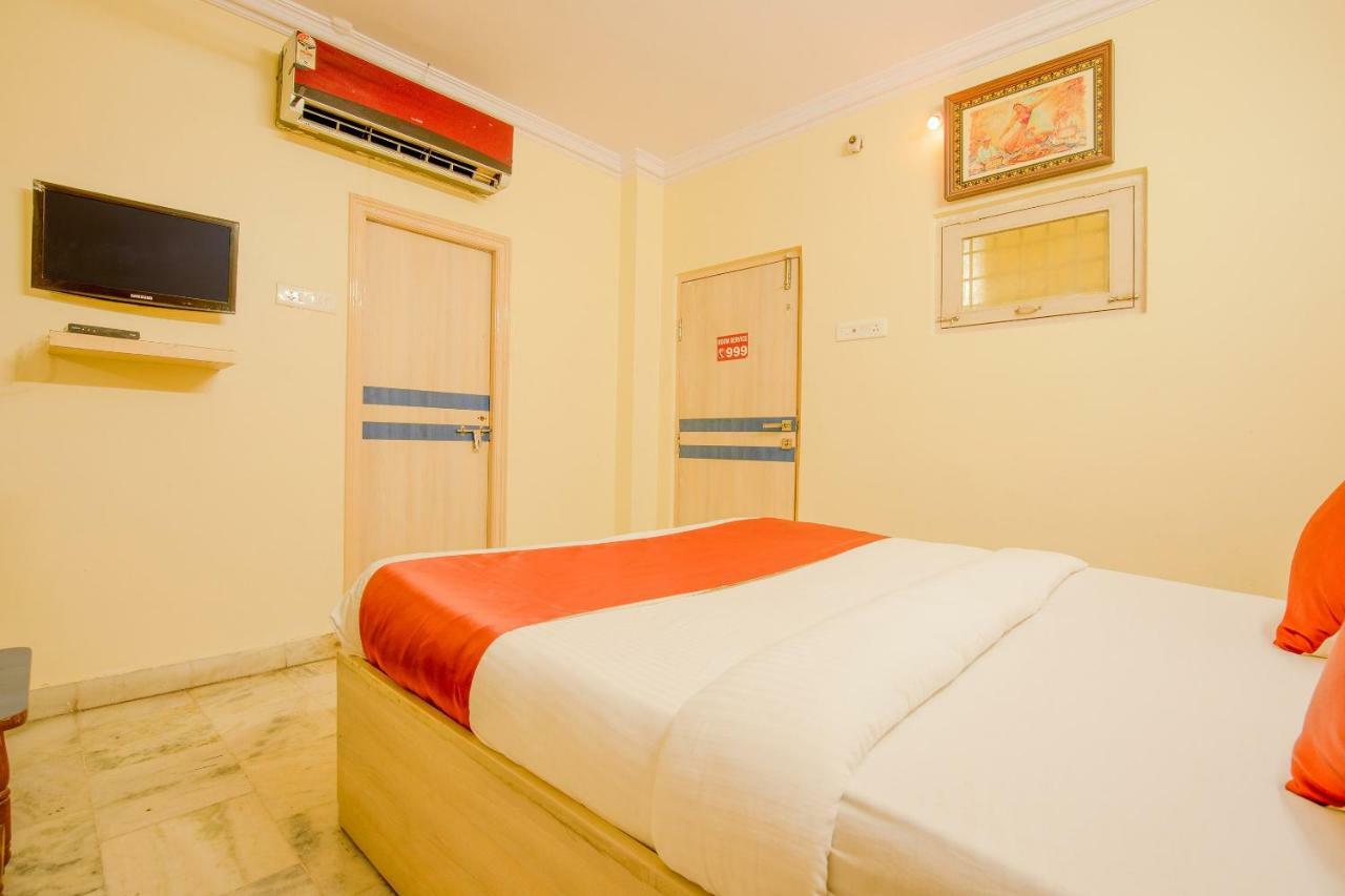 Oyo 13494 Hotel Nakshatra Inn Hyderabad Esterno foto